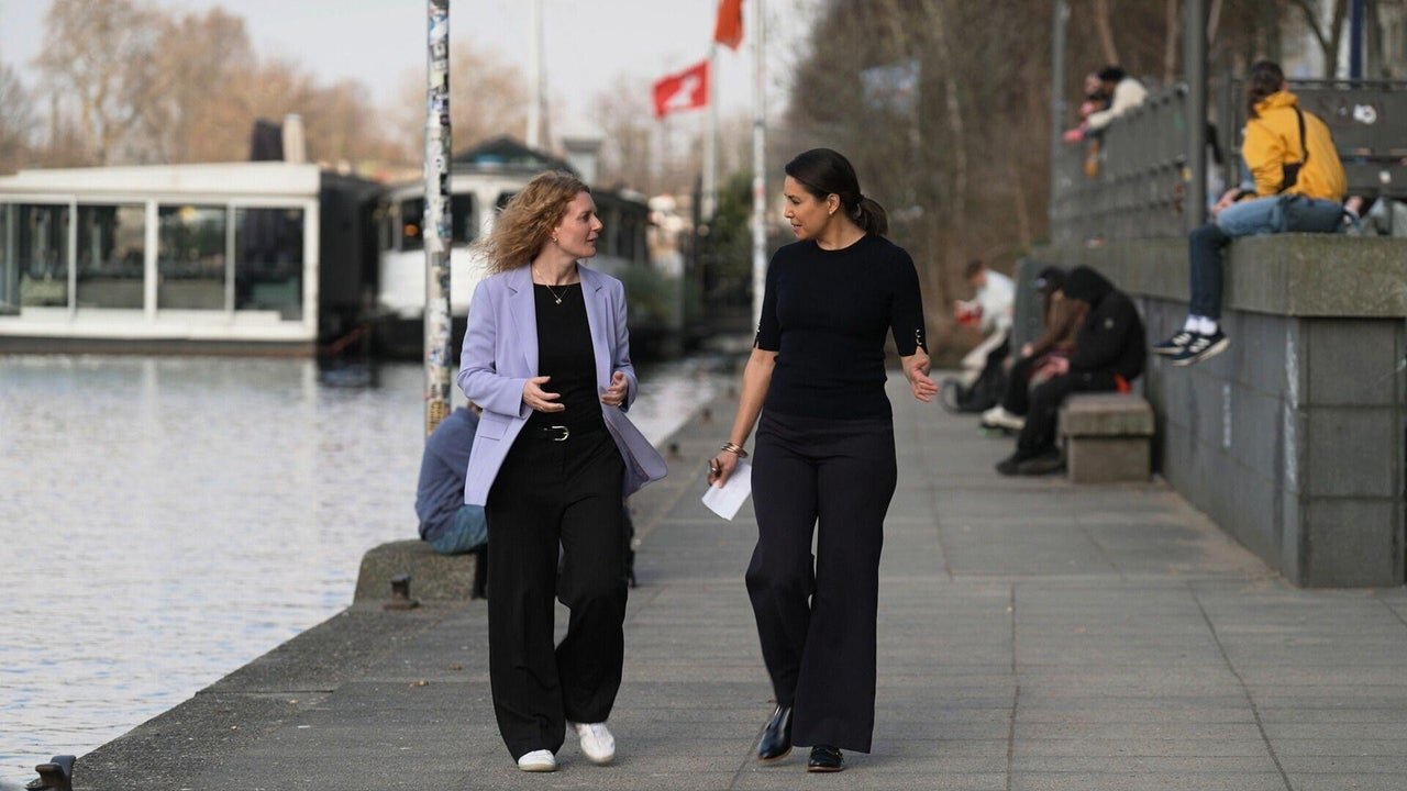 60 Minutes (US) S58E21 Choke Point | Laser Focus | Growing Up Behind Walls