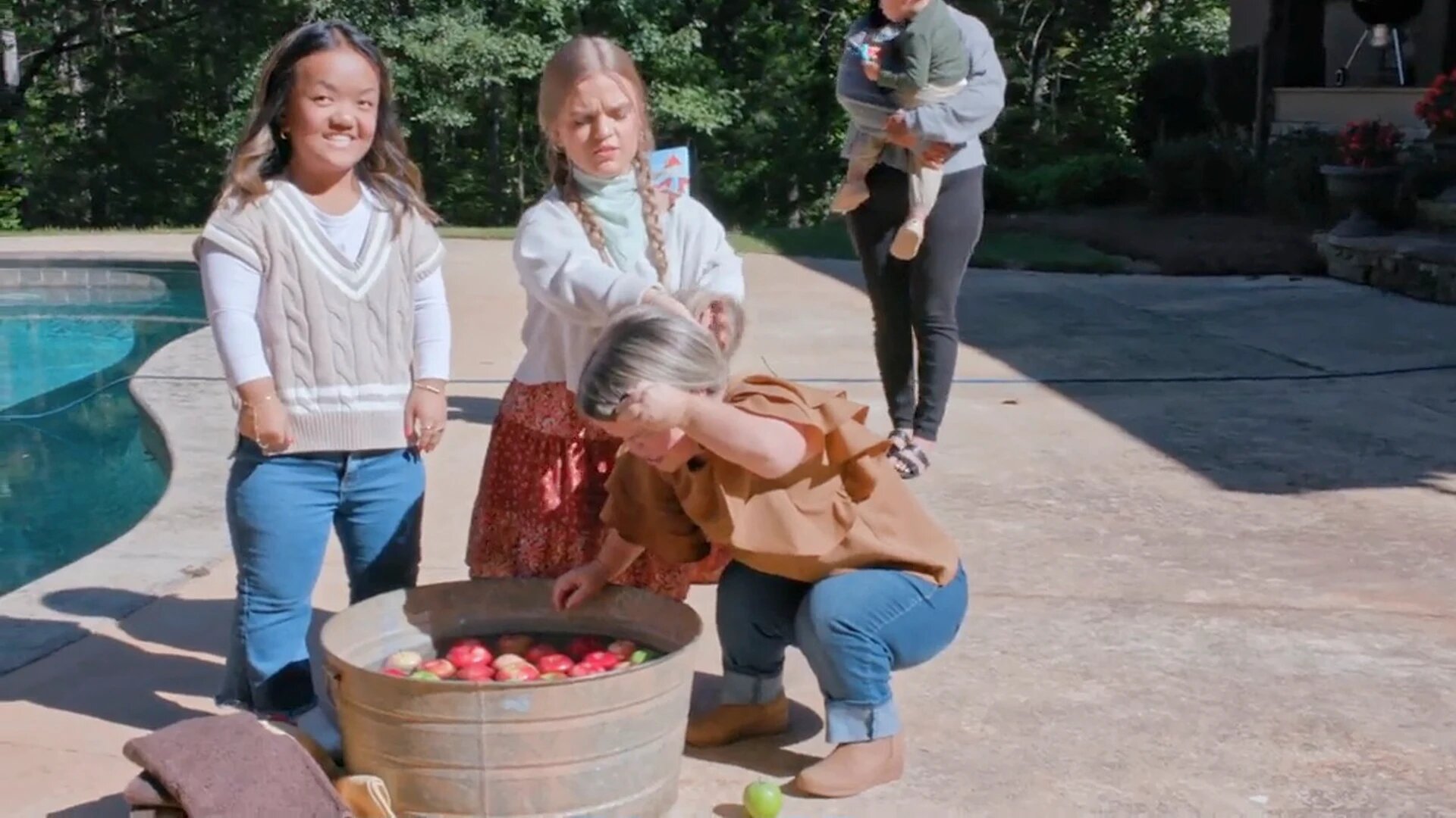 7 Little Johnstons S16E5 A Bitter Reunion