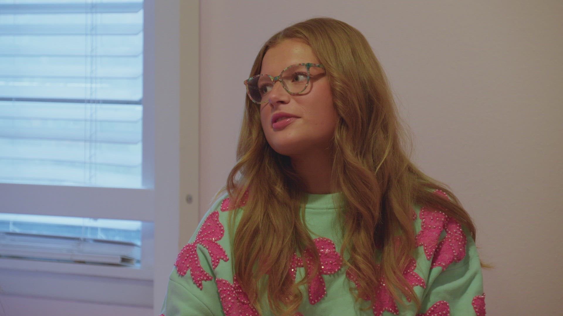 A Sorority Mom's Guide to Rush S1E7 No Bribes for Bids!