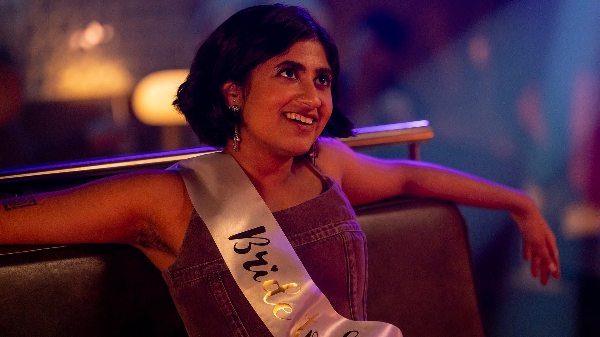 Adults S1E8 The Mail