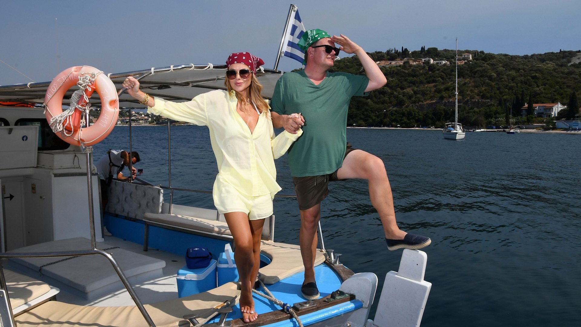 Alan & Amanda's Greek Job S1E8 Episode 8