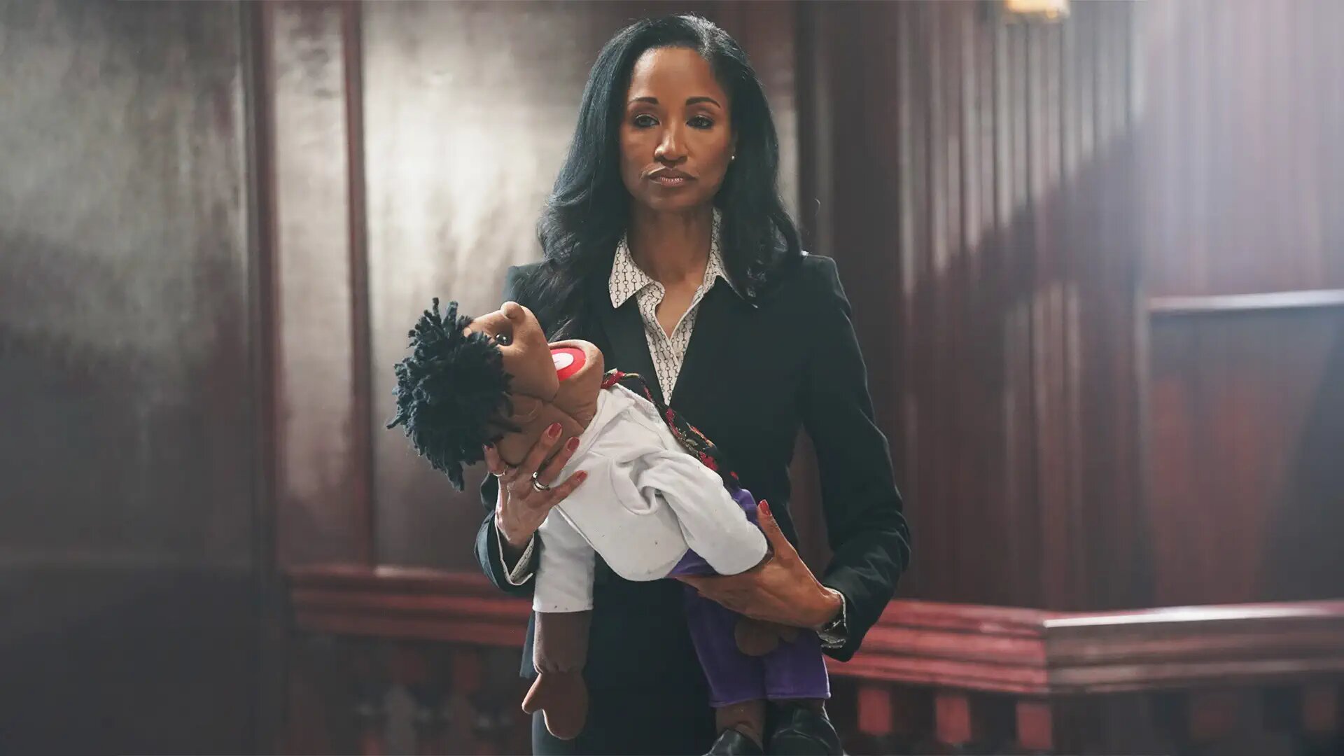 All the Queen's Men S4E11 Smoke and Mirrors