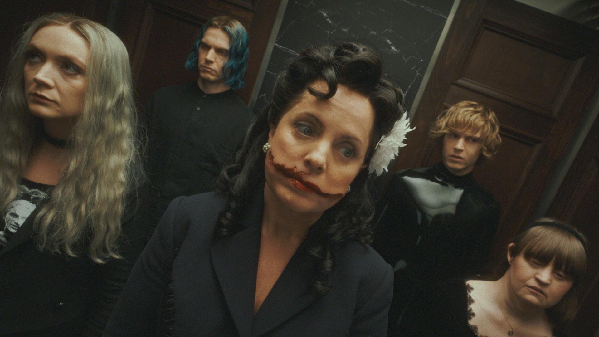 American Horror Story S13E3 Rauhnacht