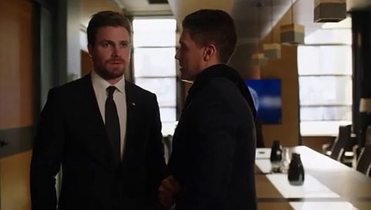 Arrow S5E18 Disbanded