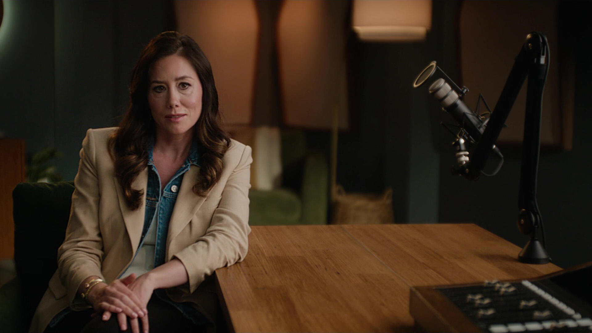 Betrayal: The Perfect Husband S3E3 A Mind for Murder