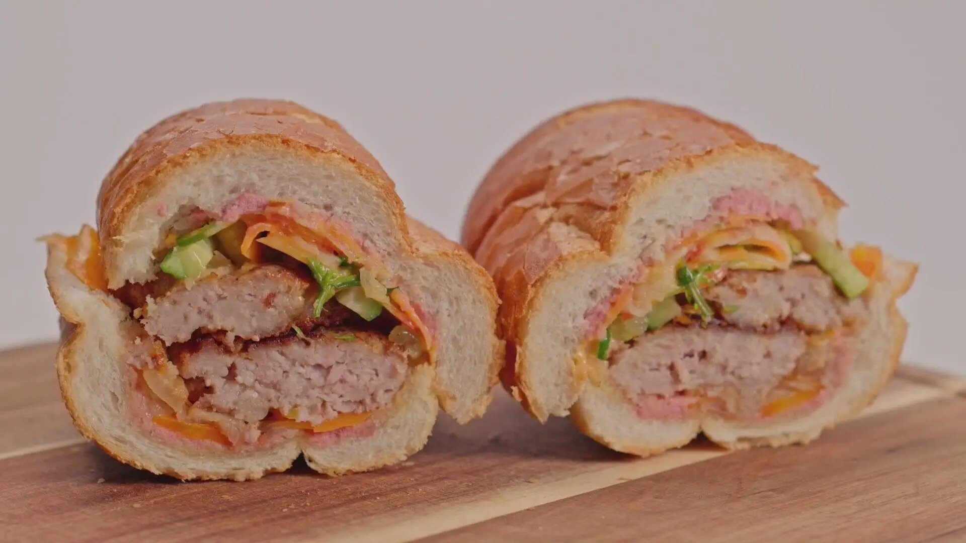 Big Burger Battle S1E3 Wisdom of the (Lettuce) Crowd