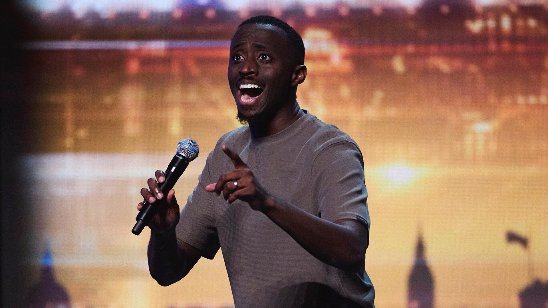 Britain's Got Talent S18E8 Auditions 8