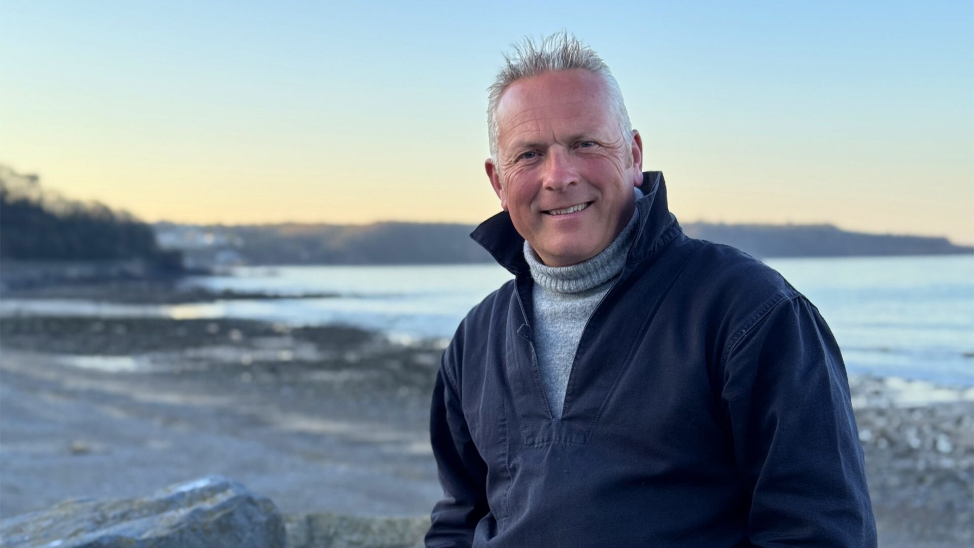 Coastal Adventures with Helen, Jules & JB S1E2 Sea Creatures, Surfboards & Spicy Secrets