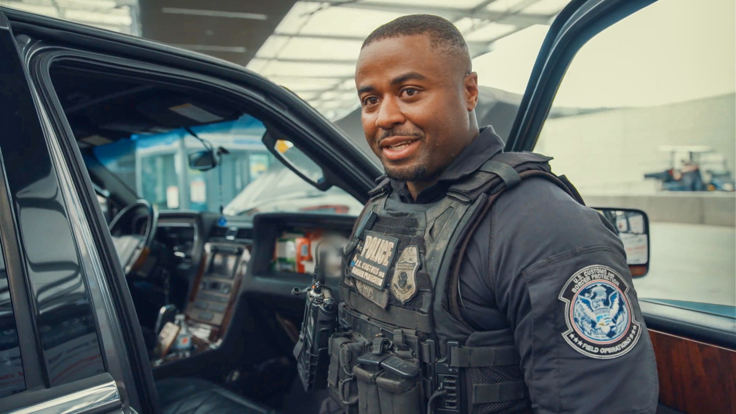 Contraband: Seized at the Border S8E6 A Smuggler's Guide to Weight Loss