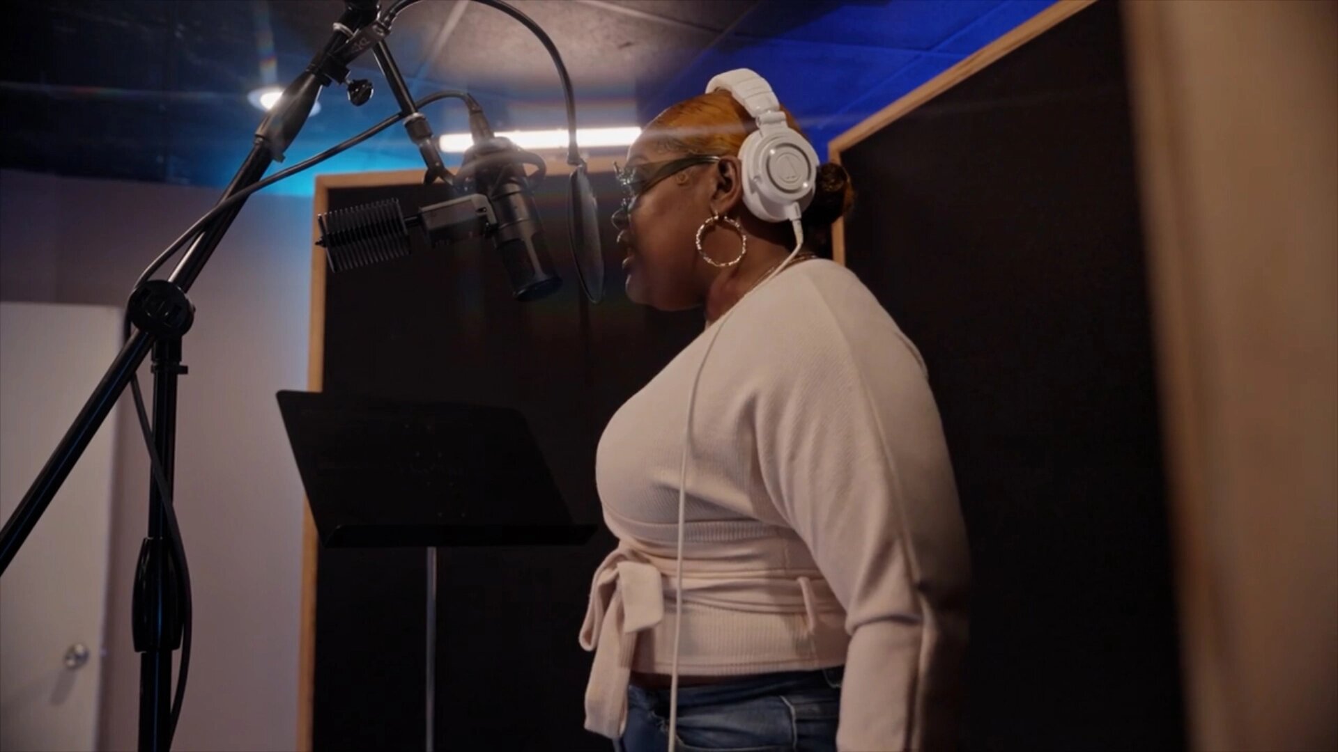 Deb's House S2E3 On the Spectrum