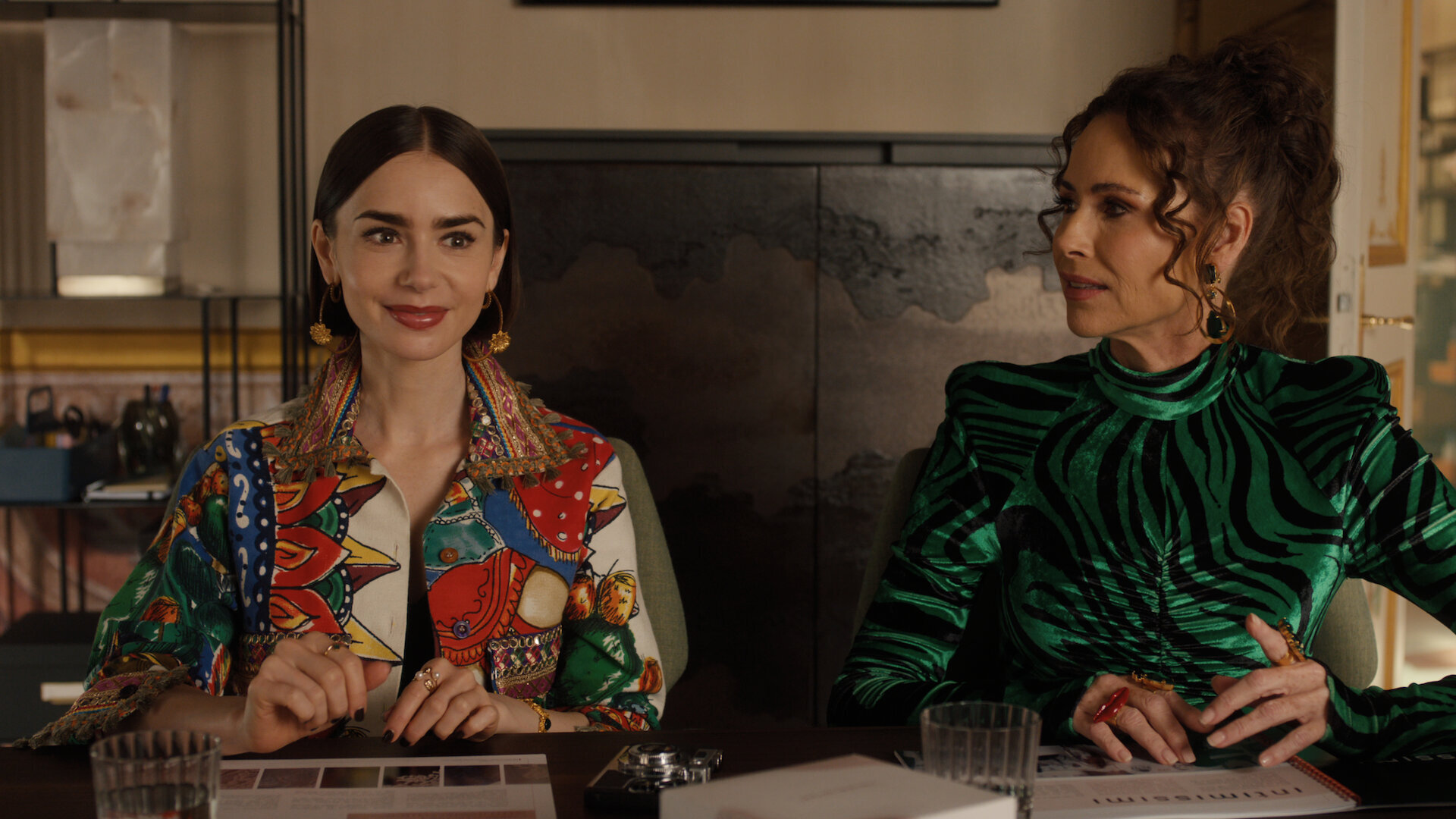 Emily in Paris S5E3 Intimissimi Issues