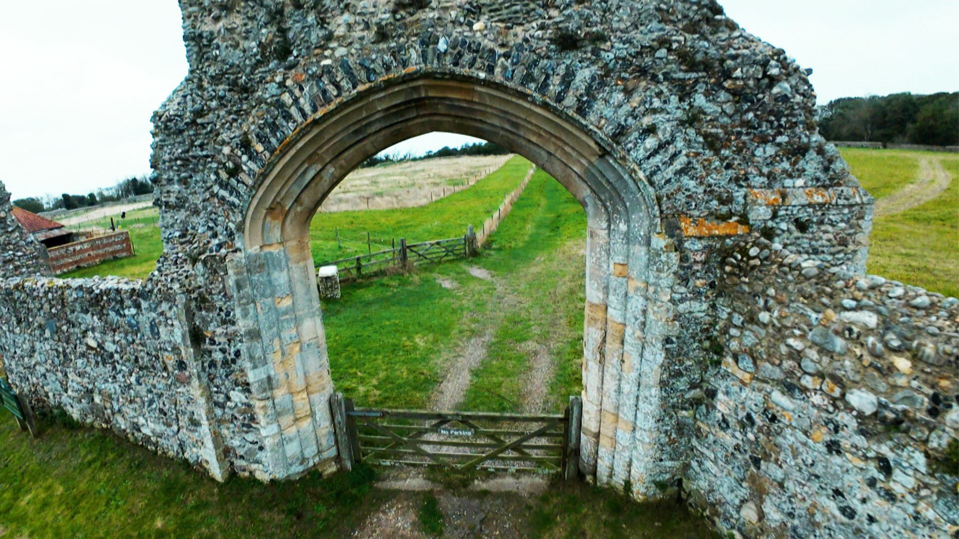 Flying Through History S1E5 Greyfriars and Dunwich