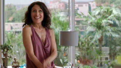 Girlfriends' Guide to Divorce S2E4 Rule #605: You Can Go Home Again
