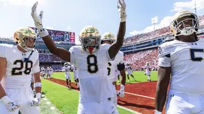 Here Come the Irish S2E3 Fight or Flight