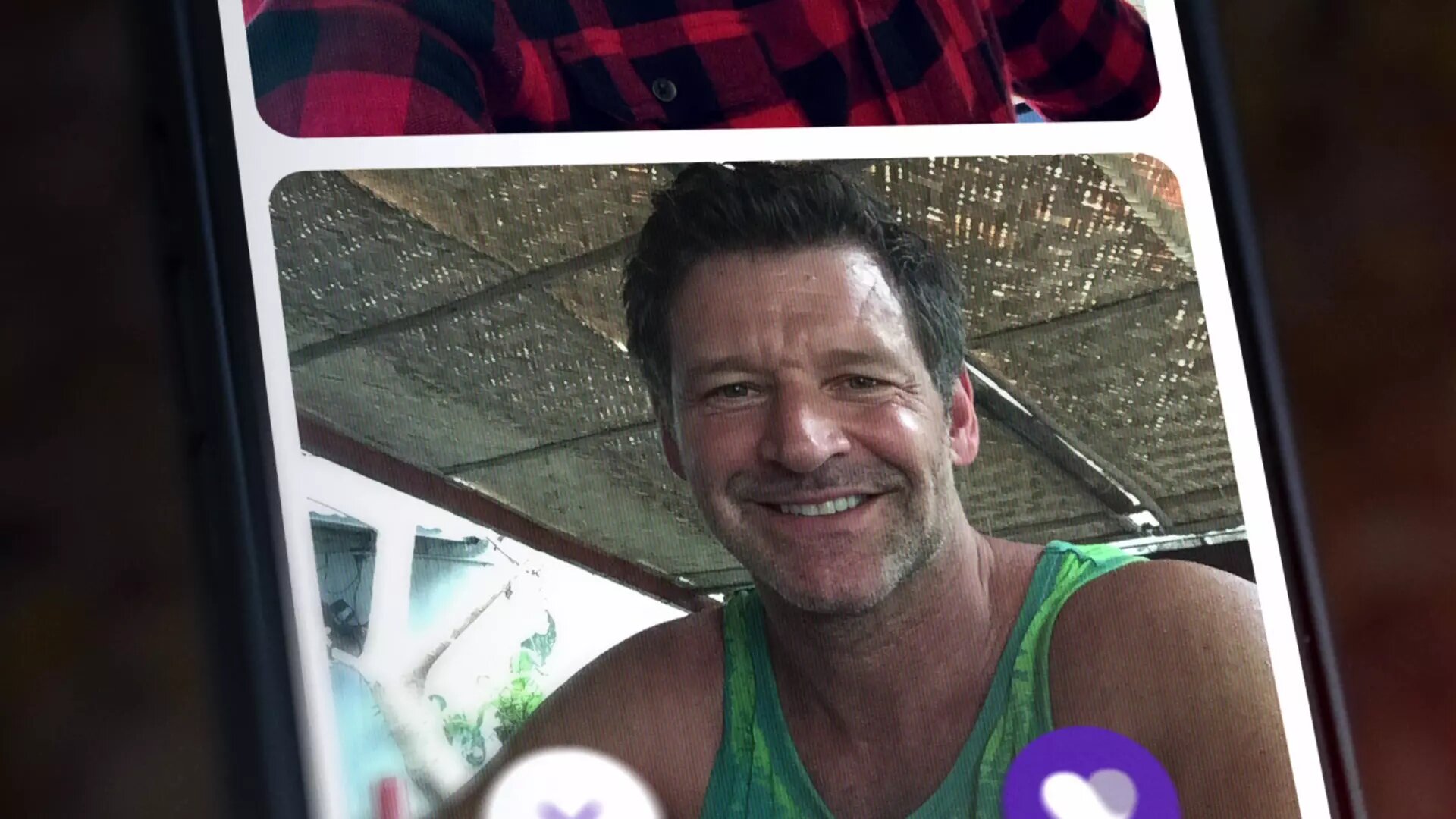 Hey Beautiful: Anatomy of a Romance Scam S1E1 The Face of Trouble