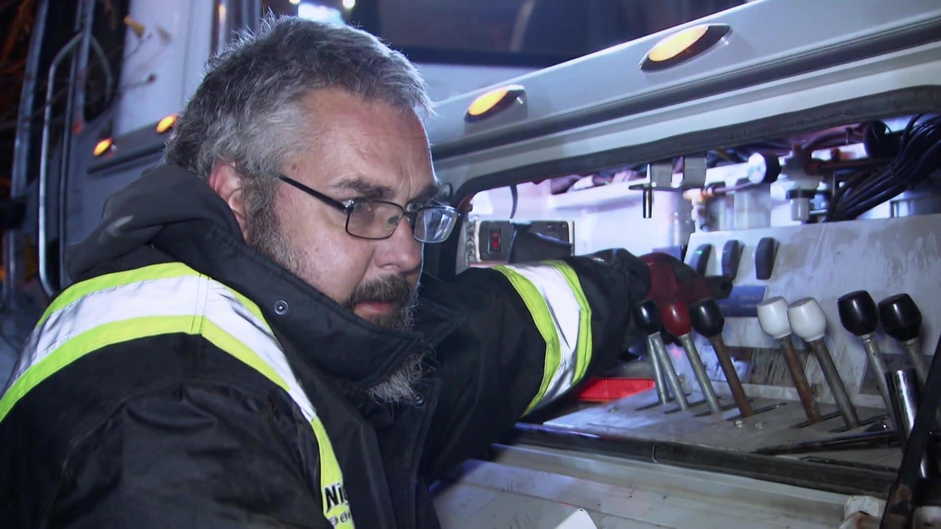 Highway Thru Hell S13E12 Good 'Ol Crusty