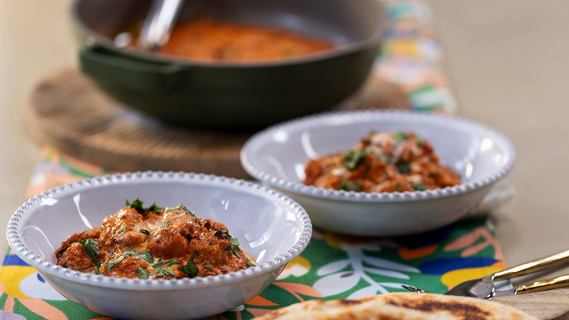 John and Lisa's Weekend Kitchen S10E5 Eat In, Not Out