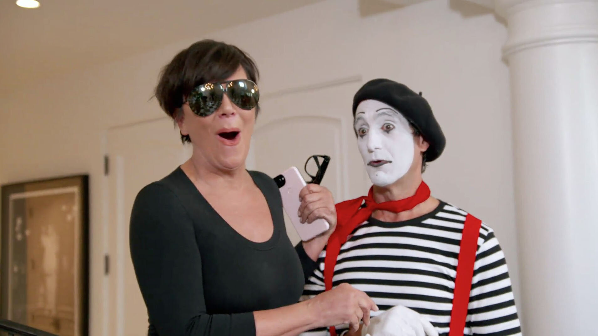 Keeping Up with the Kardashians S14E13 Mime Over Matter