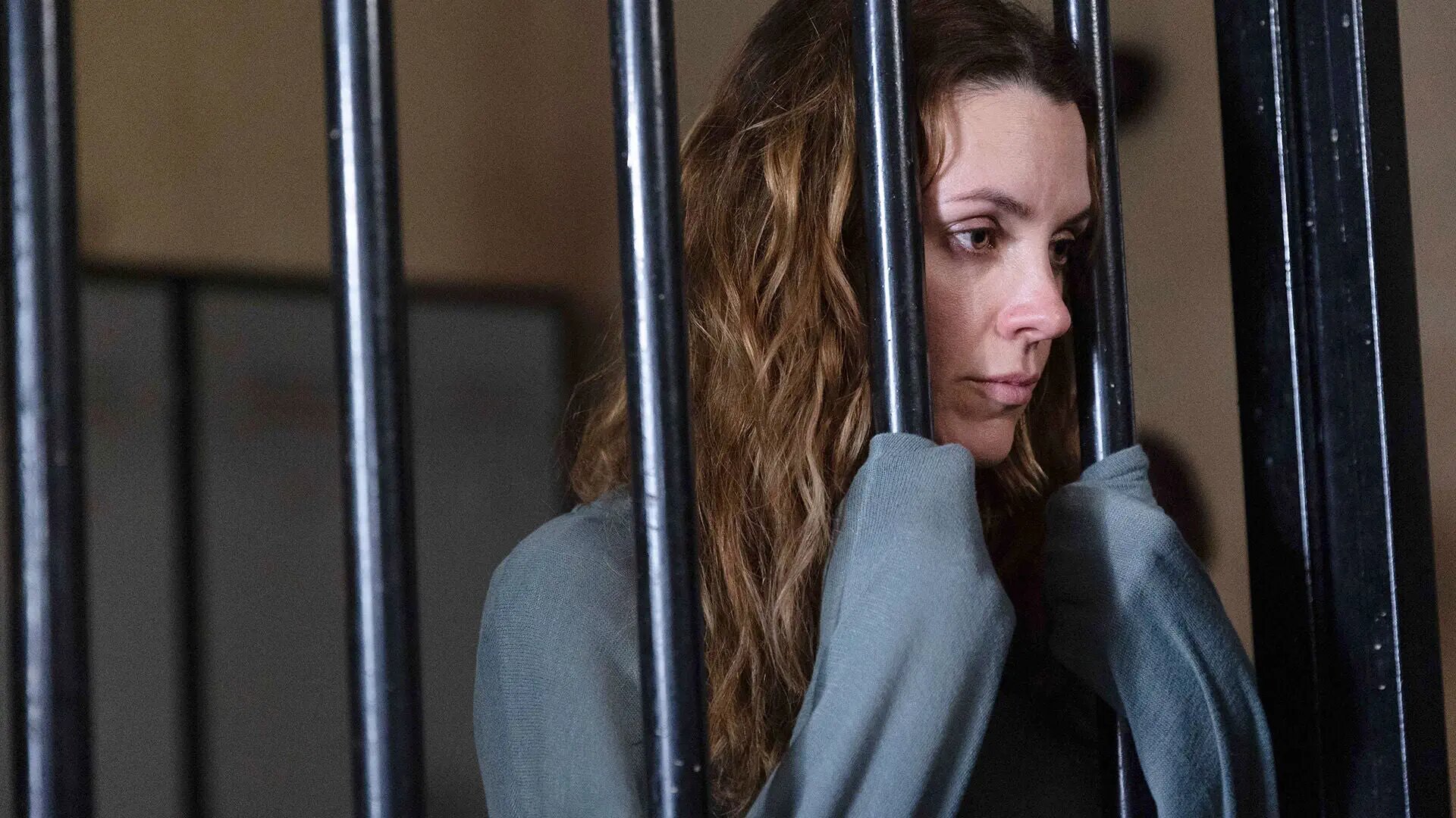 La pasión turca S1E5 Una jaula