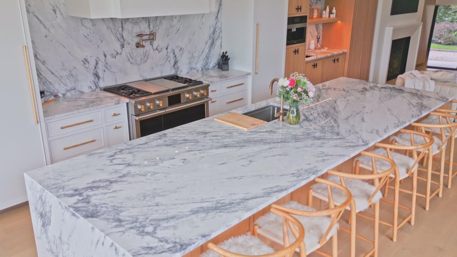 Lakefront Luxury S5E14 Tina & Tony