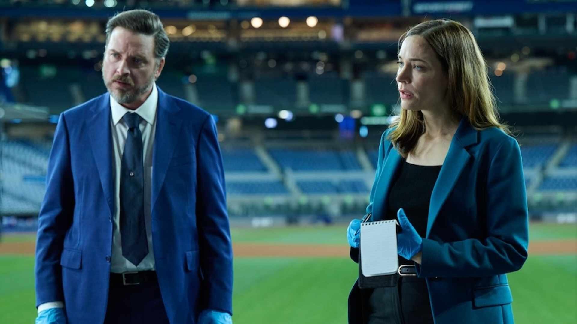 Law & Order Toronto: Criminal Intent S2E7 The Man in the Stadium