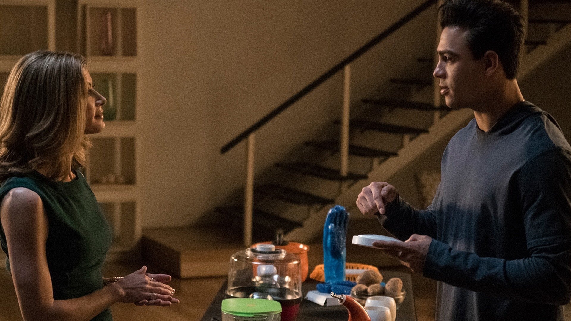 Lopez S2E10 Lost in Trans-lation