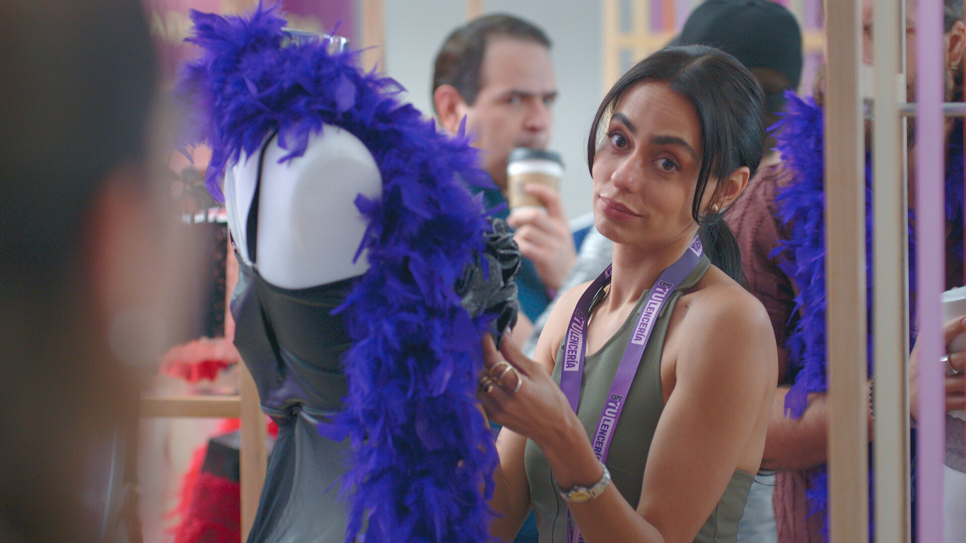 Love from 9 to 5 S1E5 What's Up Pussycat?