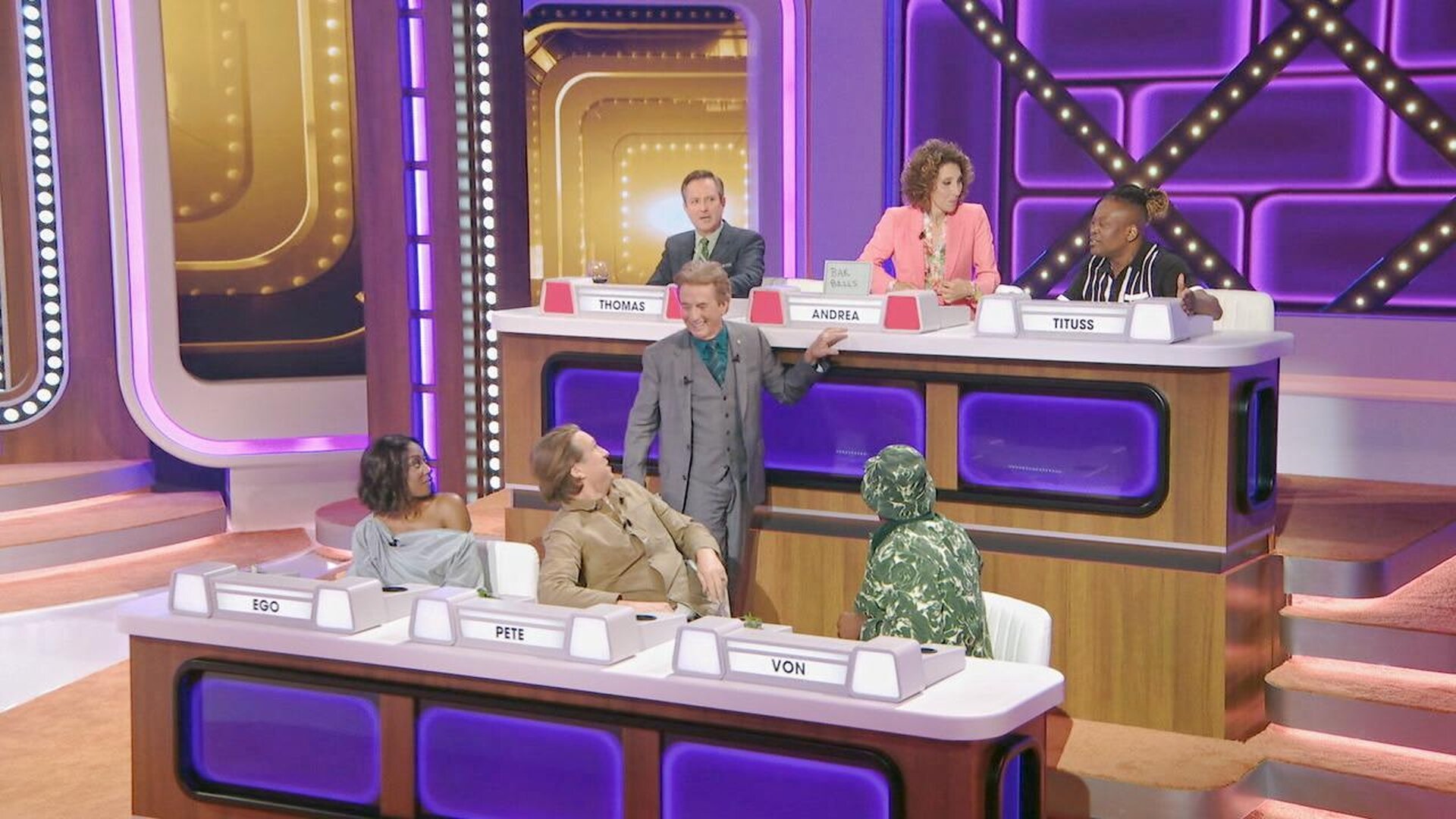 Match Game S6E6 Thomas Lennon, Andrea Martin, Tituss Burgess, Ego Nwodim, Pete Holmes, Von Miller