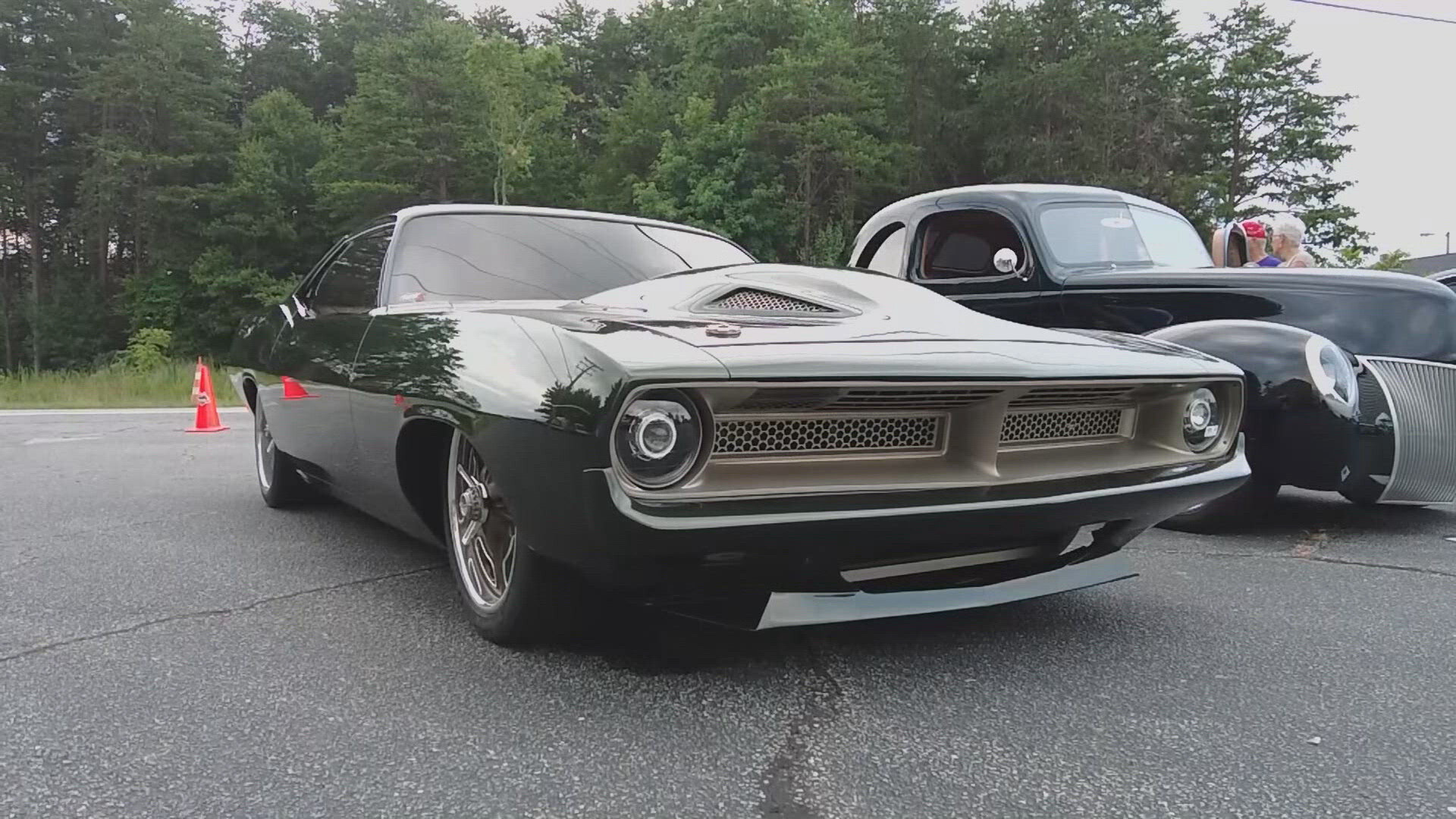 Motorhead Garage S13E35 No More Dry Starts, Award-Winning Traction Aids