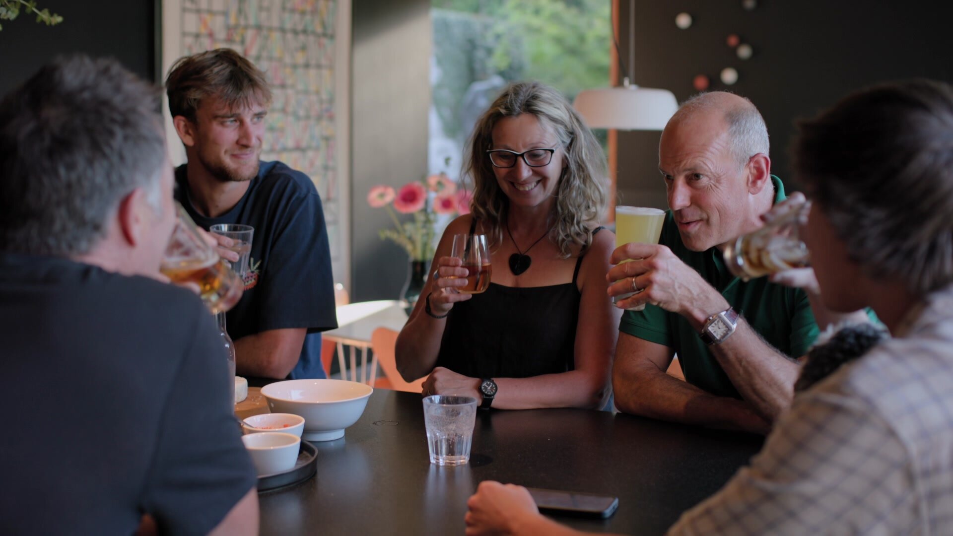 New Zealand's Best Homes with Phil Spencer S1E3 Lakeside Luxury