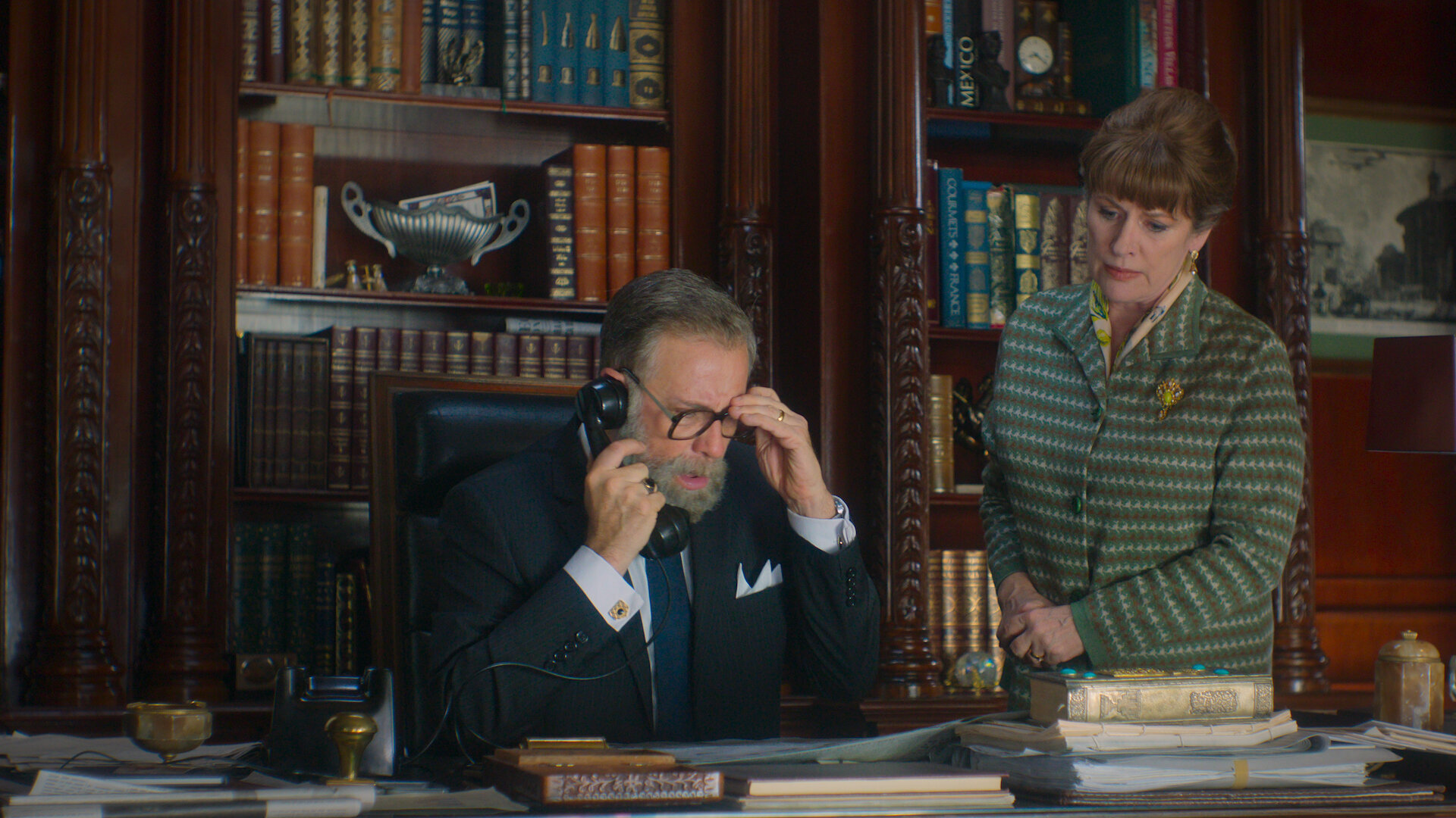 No One Saw Us Leave S1E3 Papá nos mintió