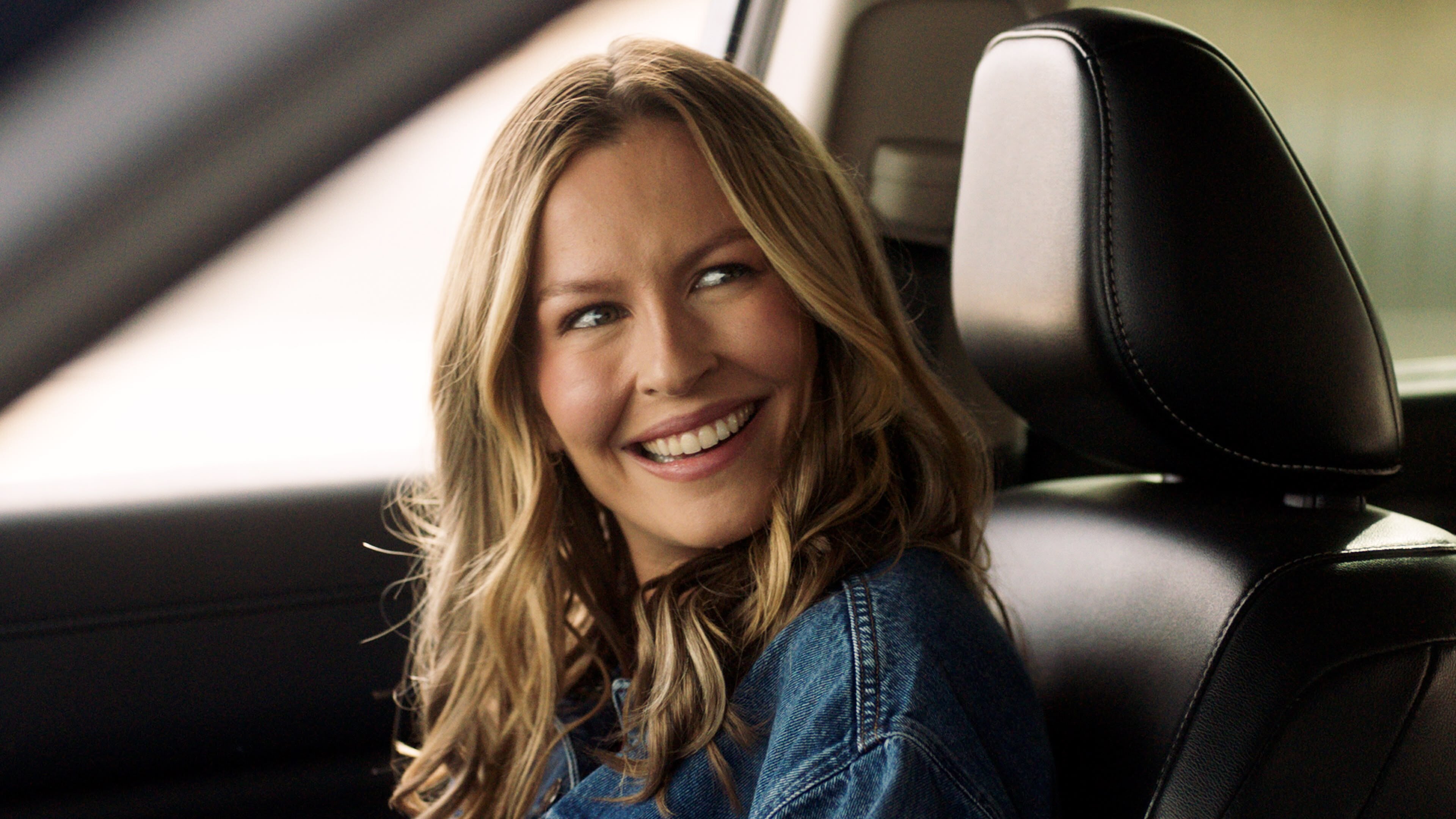 Older, Hotter, Wiser S1E6 Talk to Yourself in the F*cking Mirror