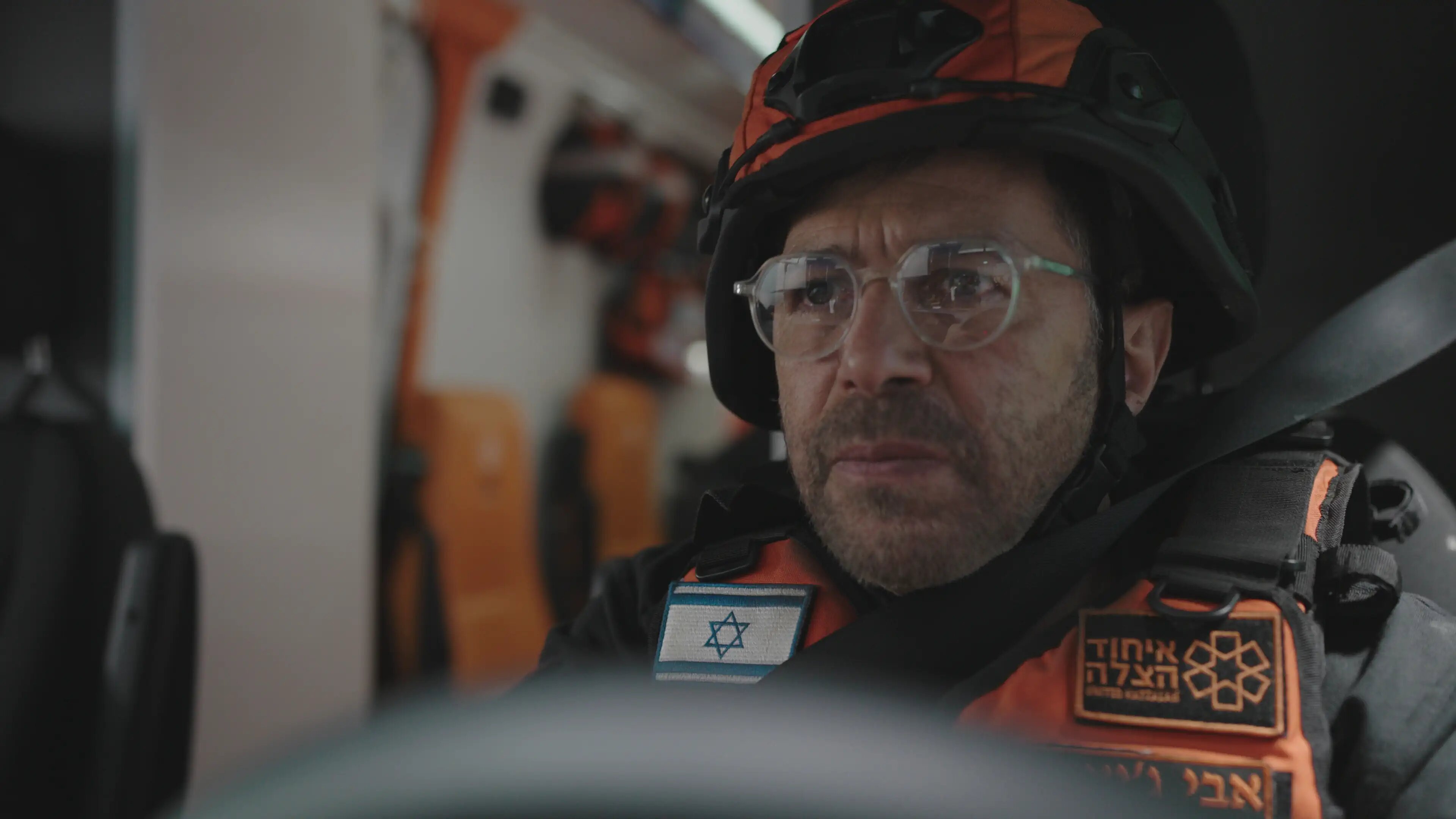 One Day in October S1E3 Ambulance