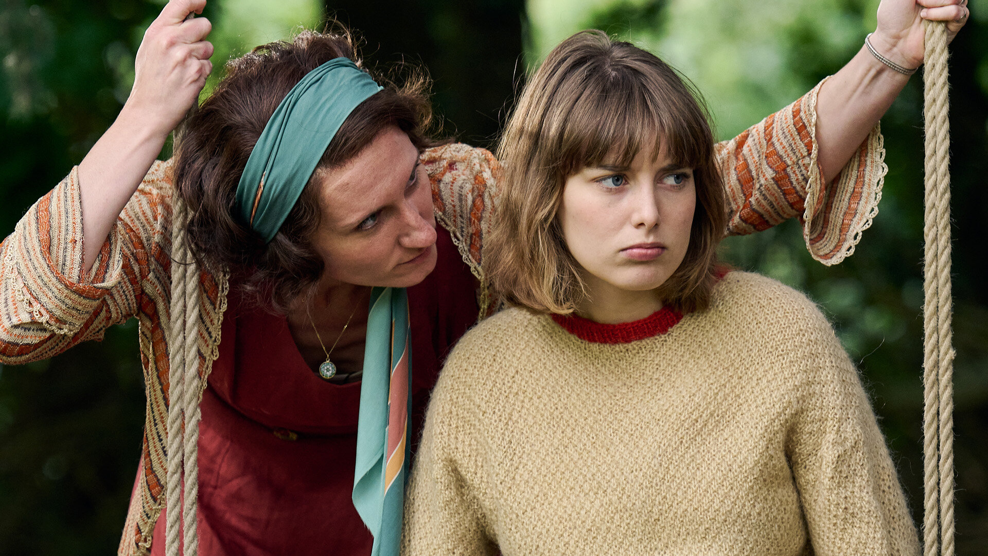 Outrageous S1E5 Oysters and Champagne