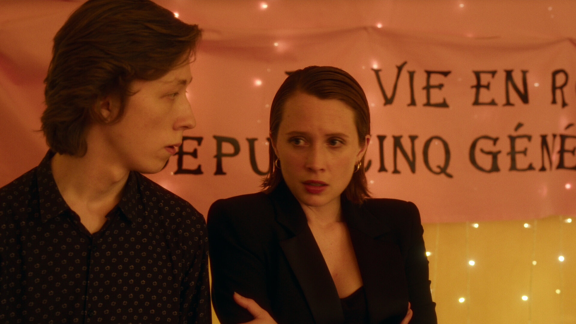 Qui sème le vent S1E4 Comme les hyènes