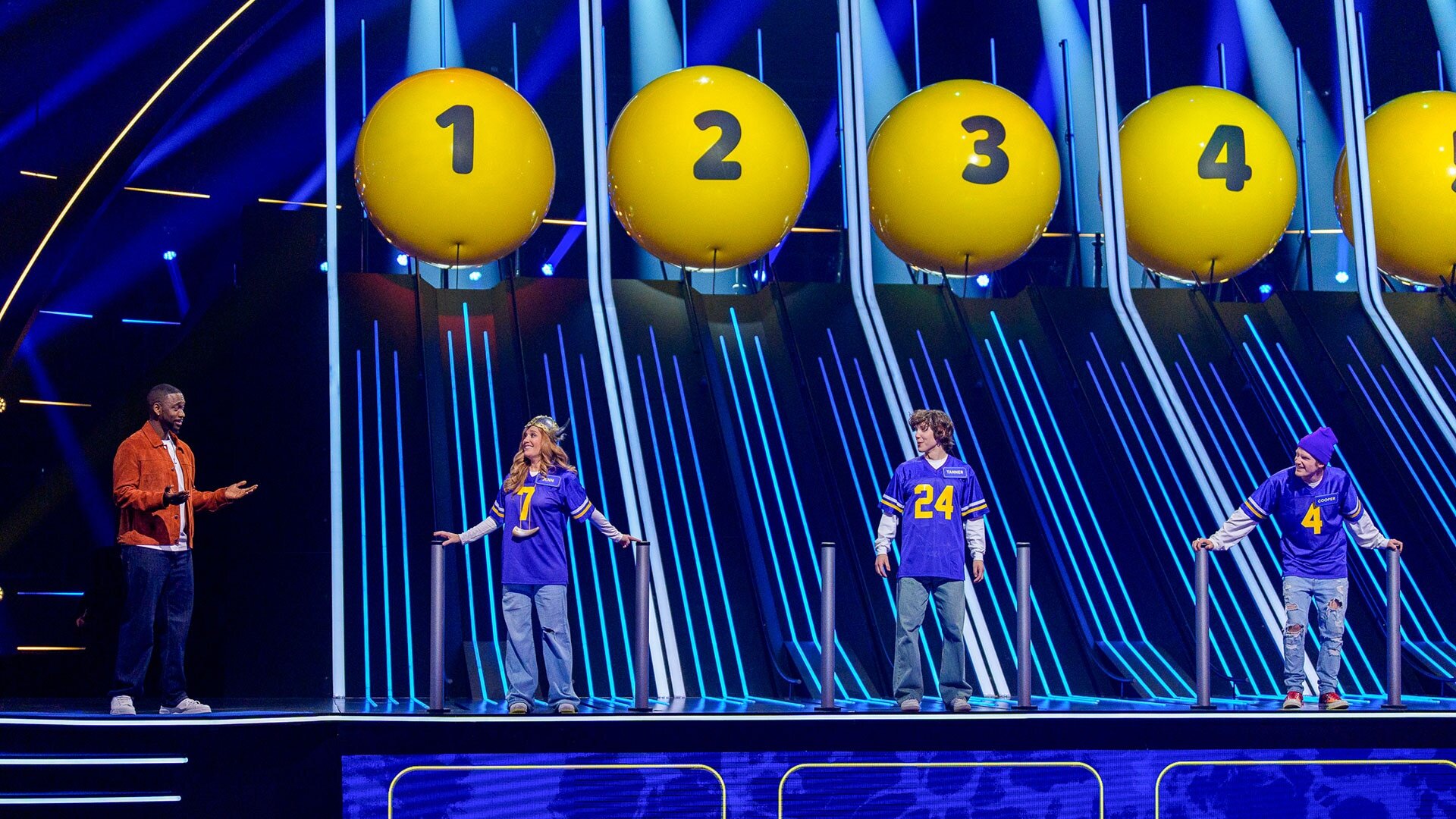 Quiz with Balls S3E3 Battle of the Viral Sensations