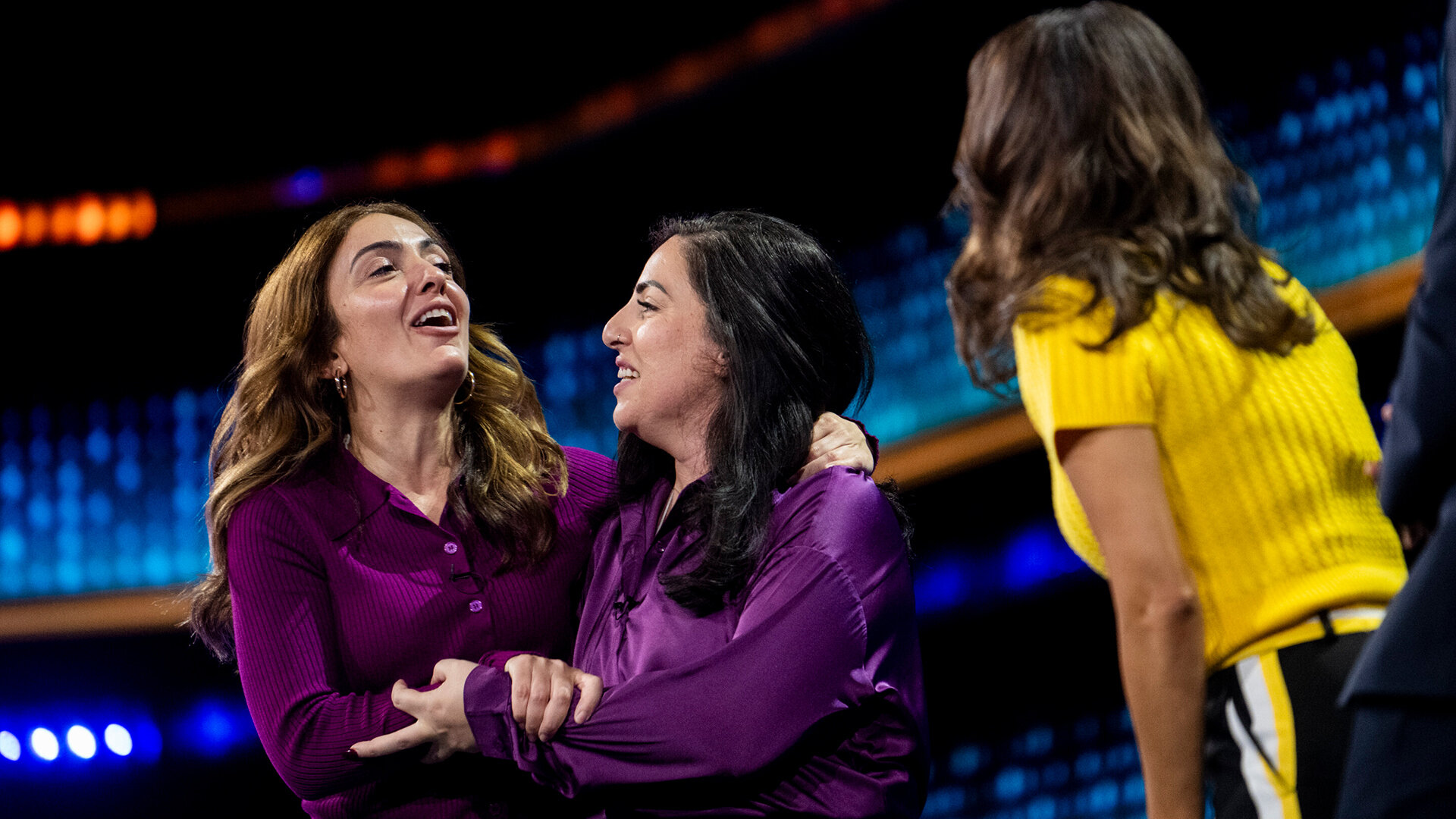 Raid the Cage S2E8 Sibling Rivalry