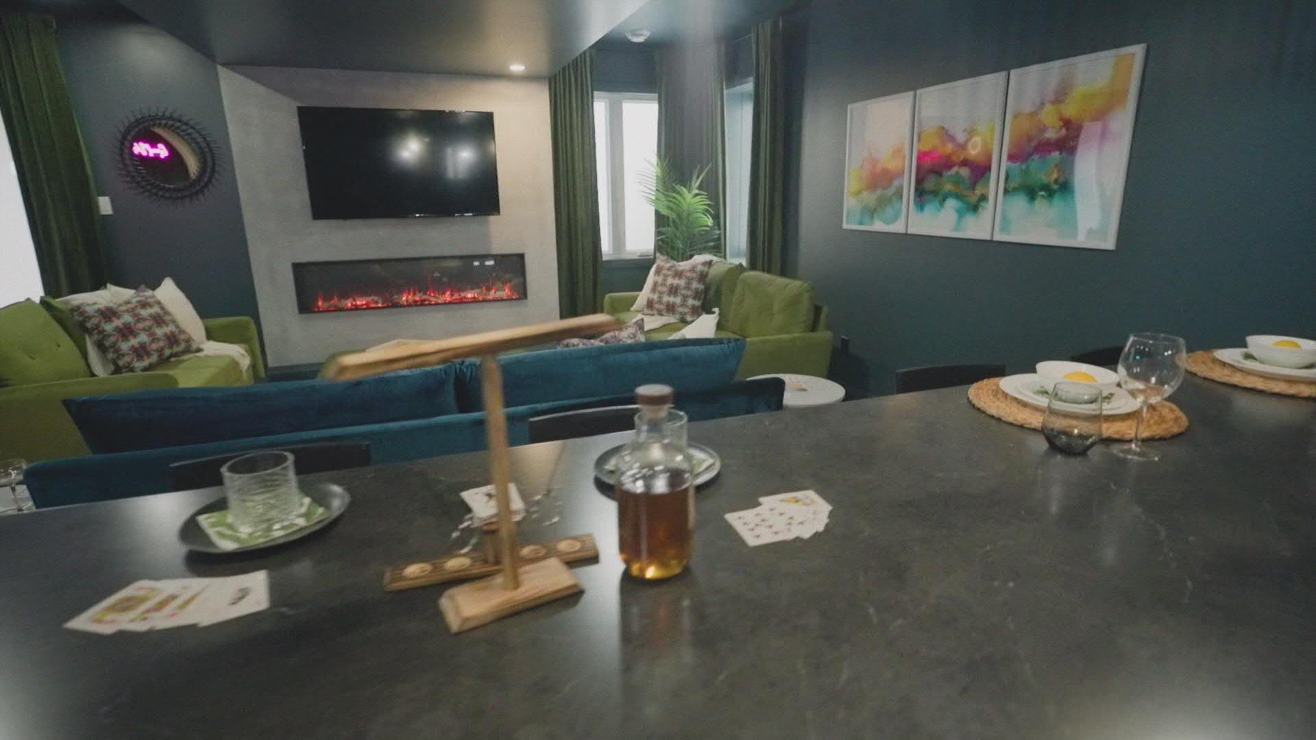 Renovation Resort S2E6 'Say Cheese!'