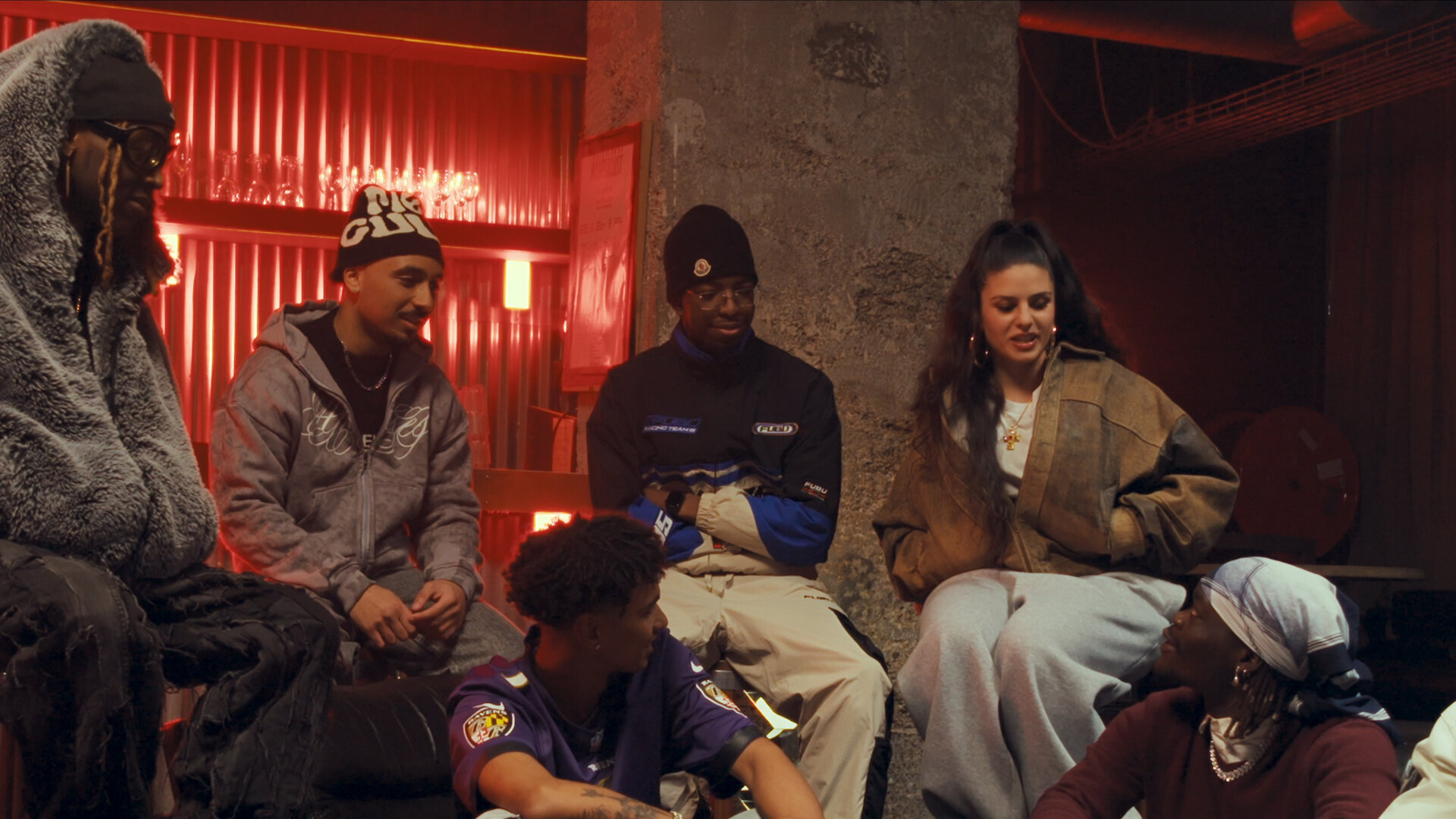 Rhythm + Flow France S4E1 Former sa team