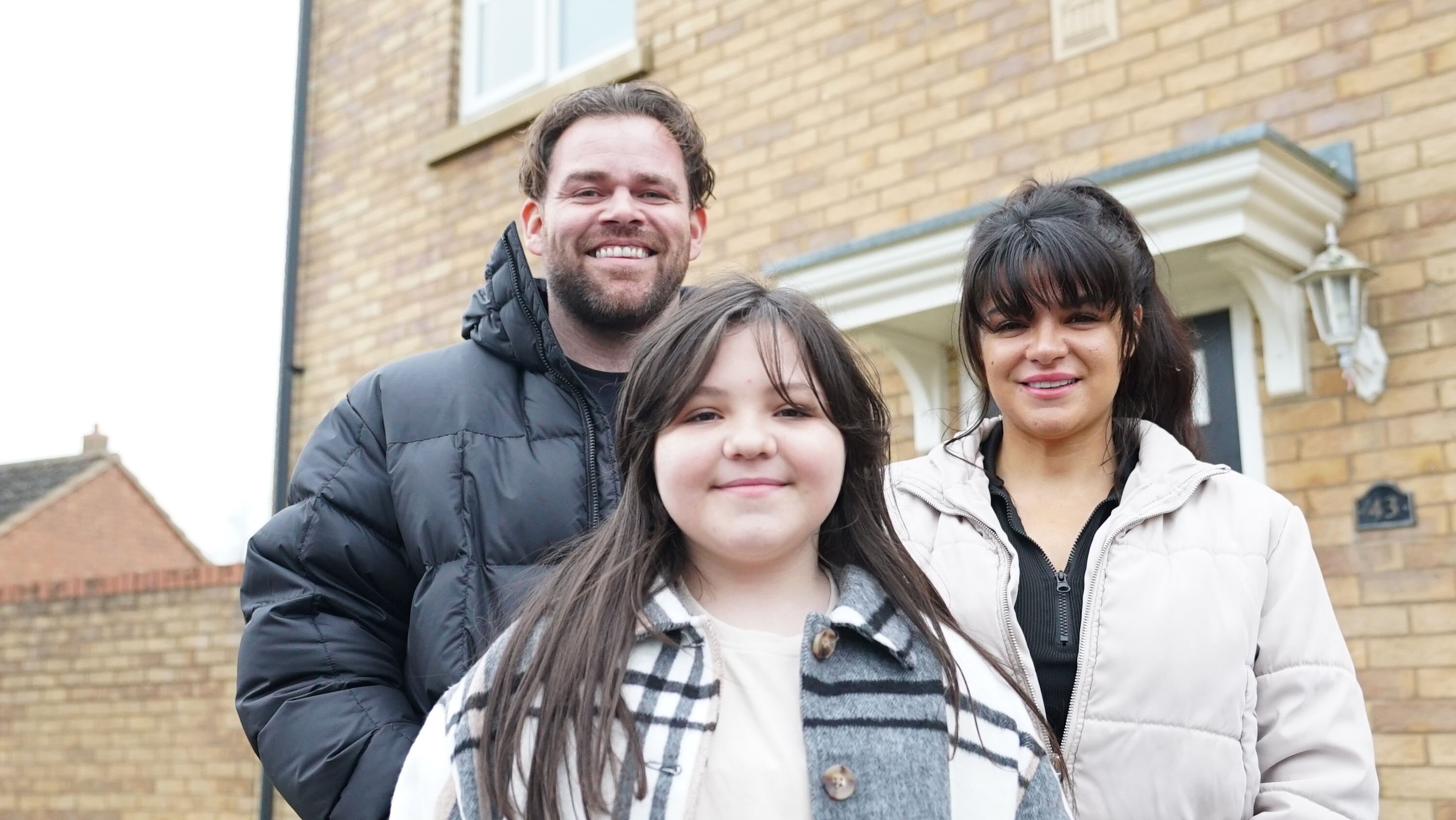 Rich Holiday, Poor Holiday S4E1 Episode 1