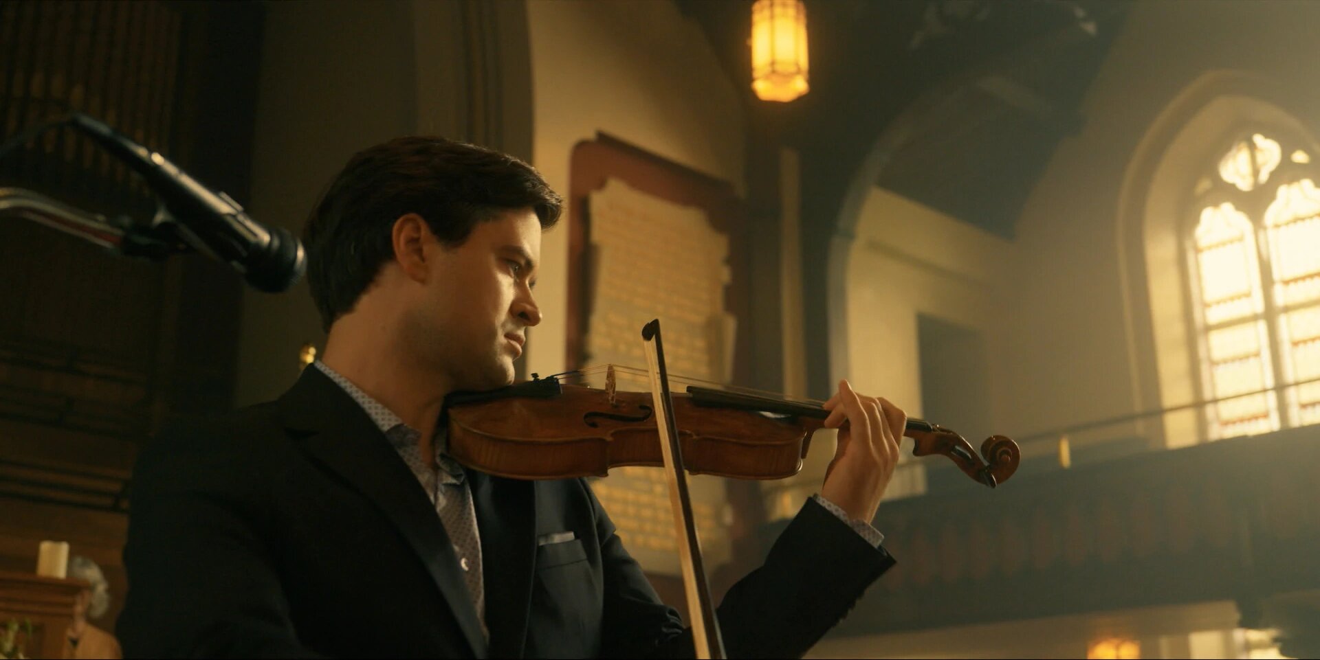 Saint-Pierre S2E4 Death at a Funeral