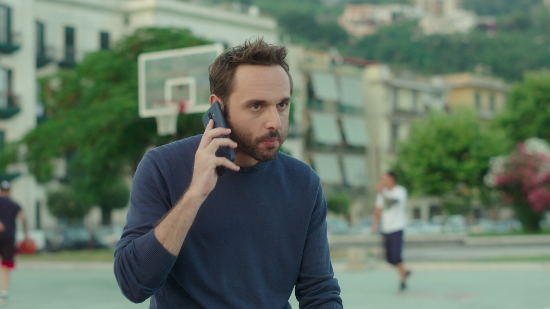 Sara: Woman in the Shadows S1E3 Episodio 3