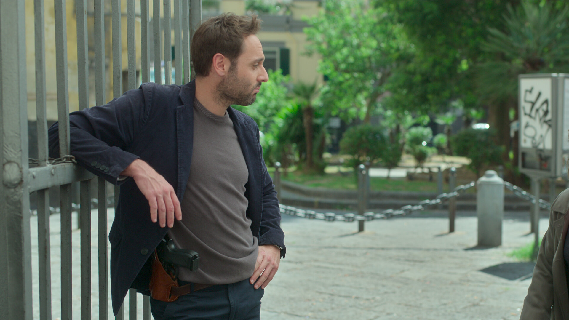 Sara: Woman in the Shadows S1E4 Episodio 4