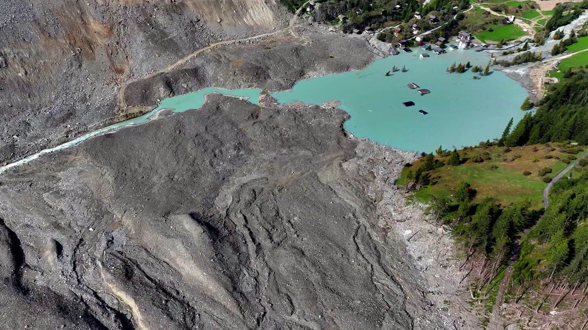 Secrets in the Ice S5E3 Avalanche Of The Vanishing Alps