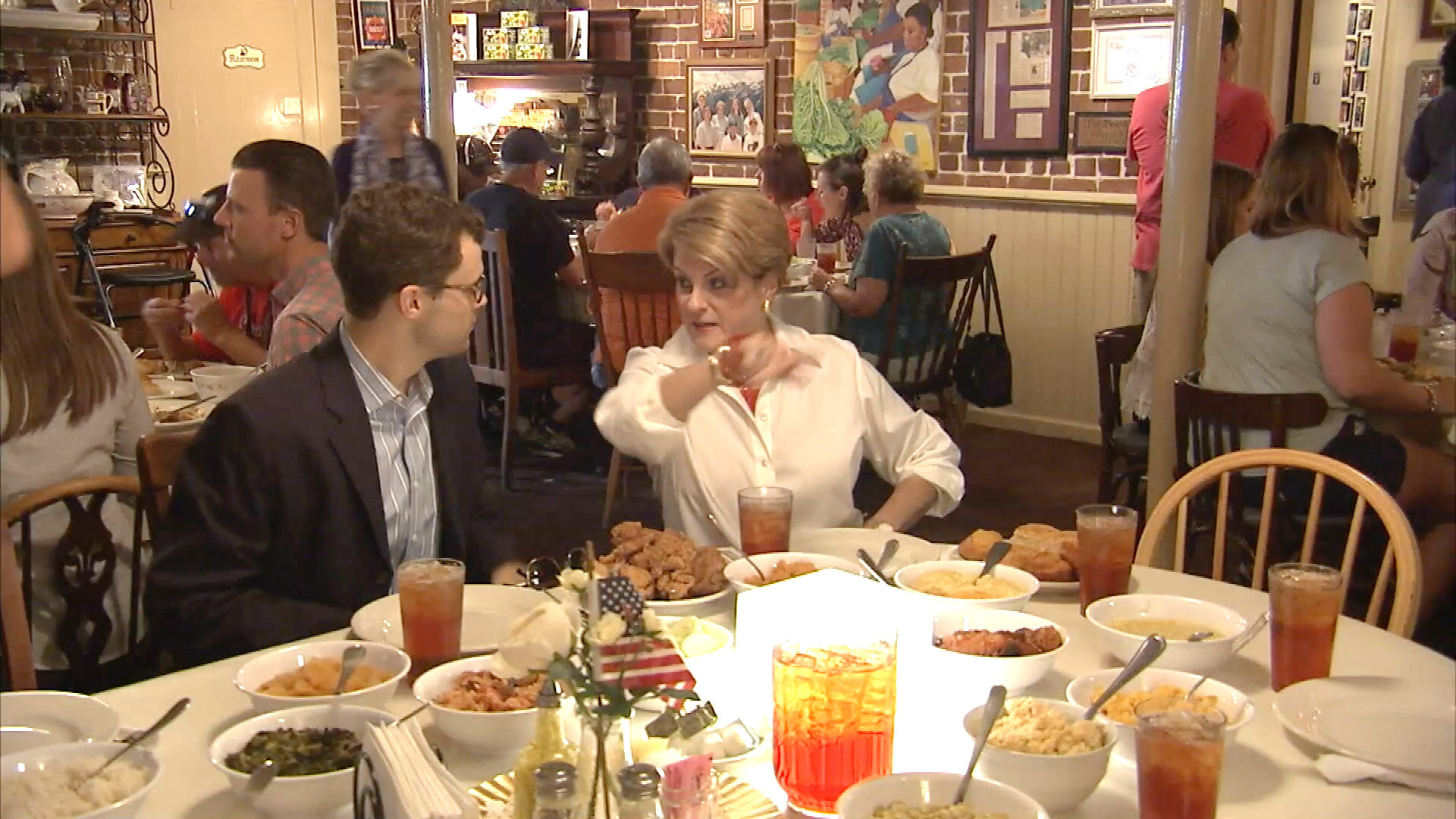 Southern Charm Savannah S1E6 Bridge Over Troubled Water