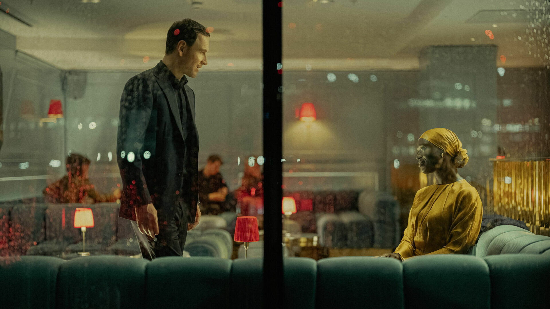 The Agency S1E1 The Bends