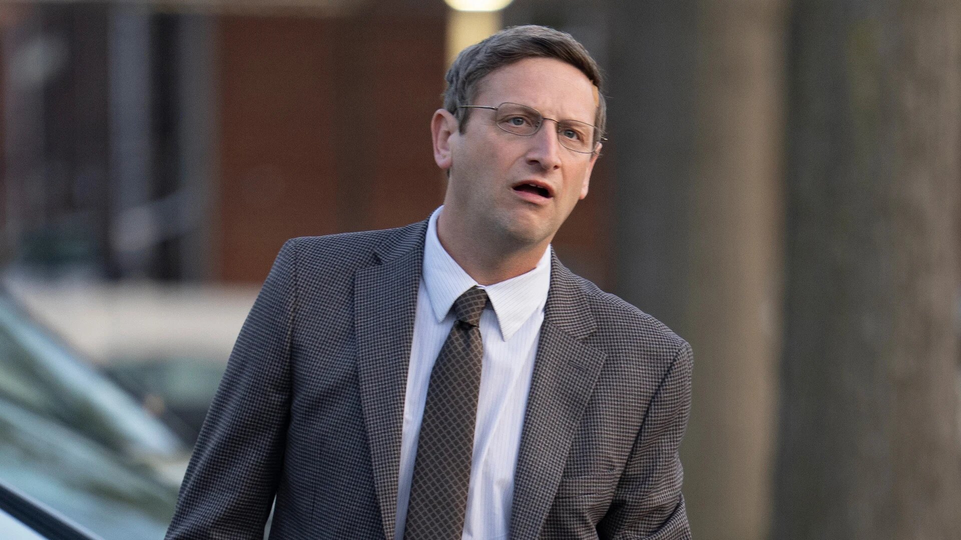 The Chair Company S1E2 New blood. There's 5 Rons now.