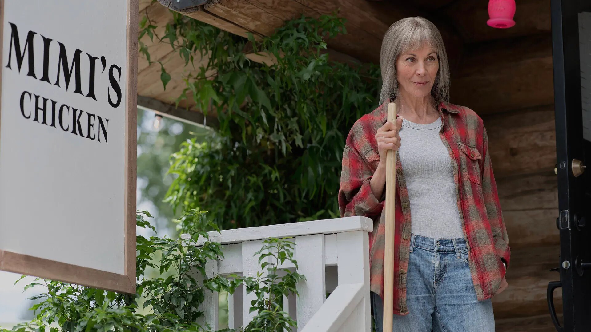 The Chicken Sisters S1E3 This is War, Y'all.