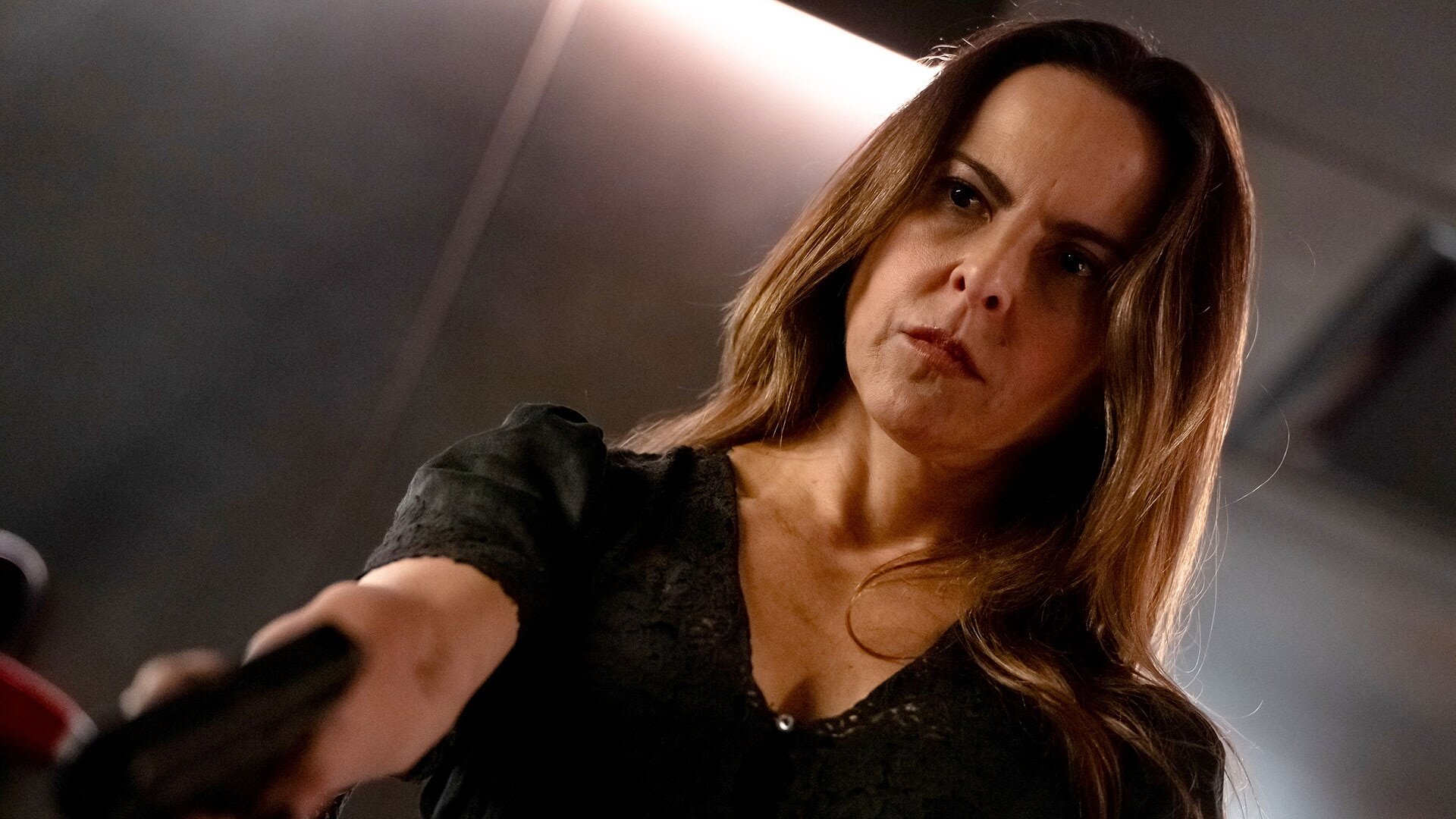 The Cleaning Lady S4E7 Keep the Family Close