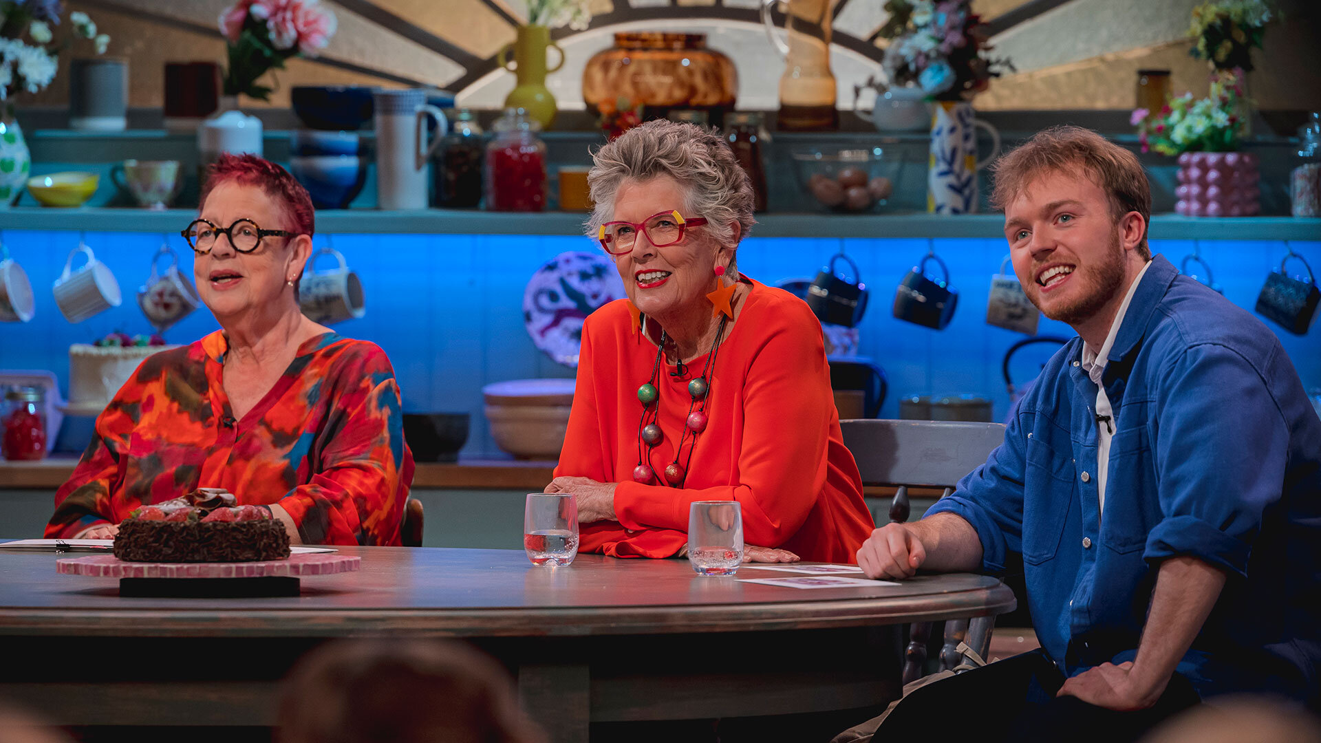 The Great British Bake Off: An Extra Slice S12E4 Episode 4